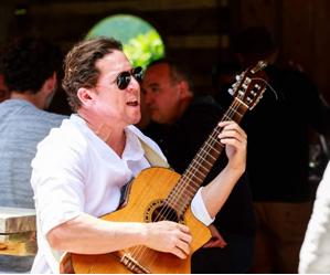 ANIMATION MUSICALE AVEC RICARDO MORALES - Préfailles