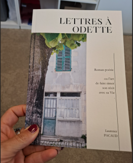 Séance de dédicace : lettres à Odette par Laurence Pacaud pornic