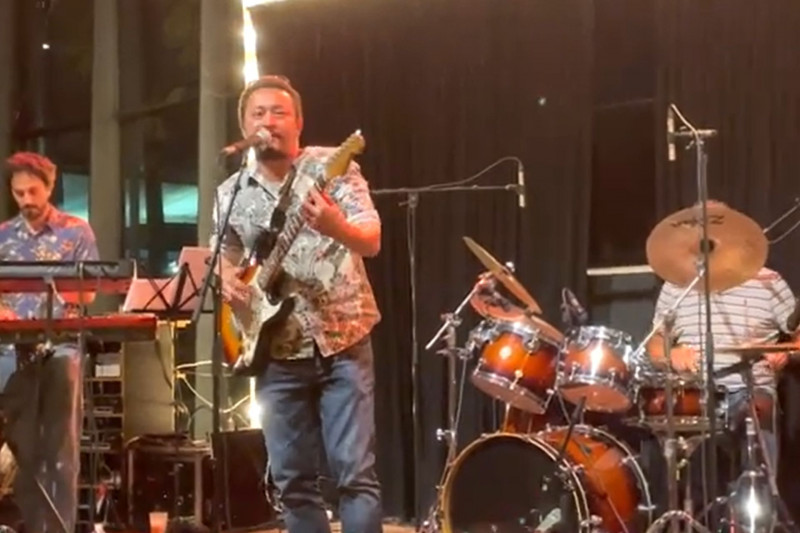 Concert Abou et Safari Band