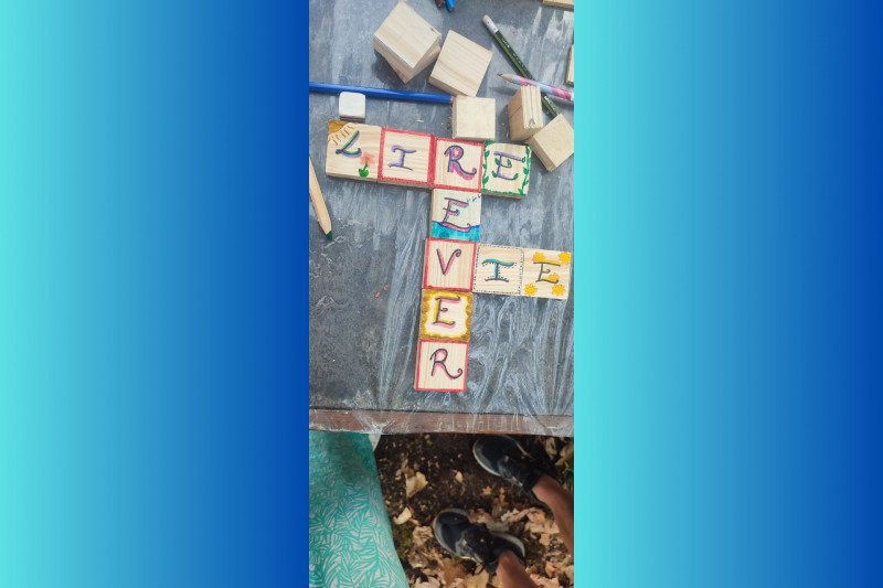 Atelier création déco carré bois façon scrabble