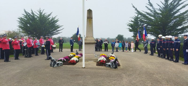 cérémonie commémorative 8 mai préfailles destination pornic dépose gerbe monuments aux morts