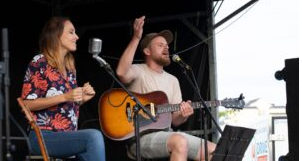 Concert de plage à La Noëveillard: LllaveS en 1 ère partie