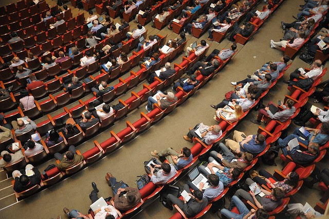 CONFÉRENCE-DÉBAT 