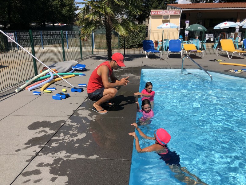 Swimming lessons with Philippe and Yoann	