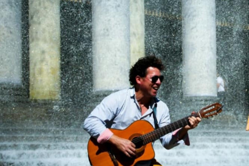 concert musique camping port meleu prefailles animations musicales ricardo morales chanteur guitariste musique latine