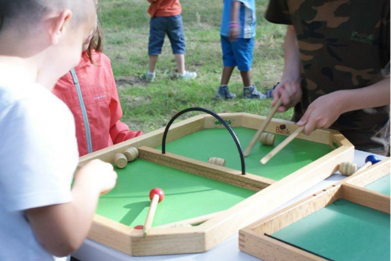 Jeux en bois et concert de Tirami Swing