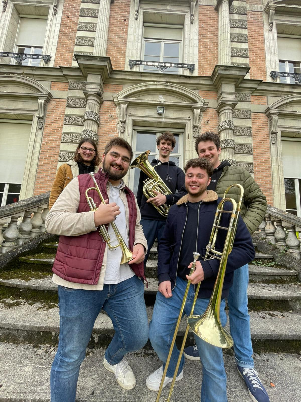 L' été au parc - Fanfare et Manège
