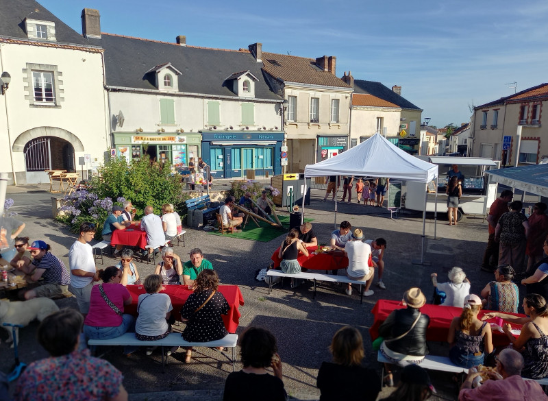 Les vendredis de la place de Retz