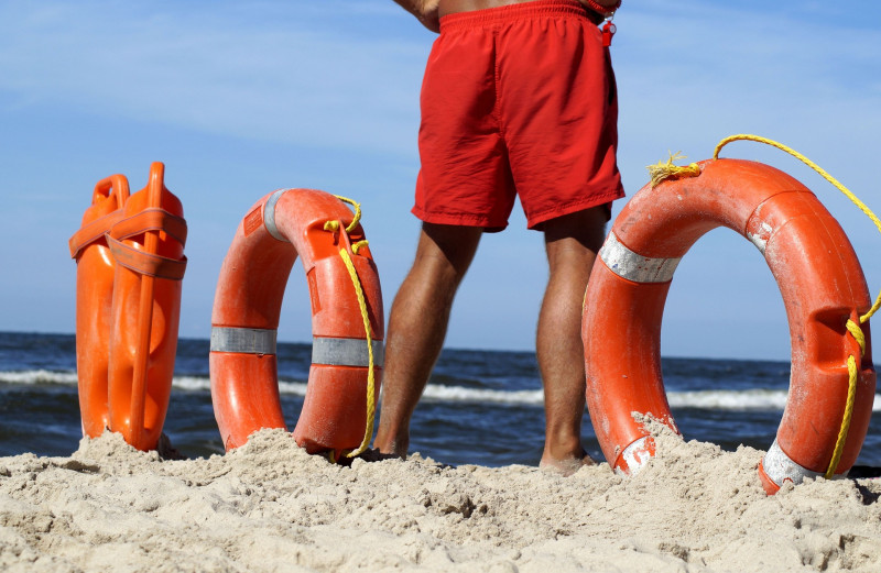 lifeguard-3590445-1920-54206