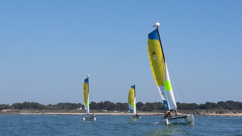 location catamaran prefailles nautisme 