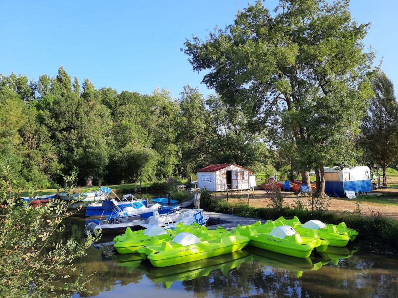 Location de pédalo Escapade Nature Port Saint Père