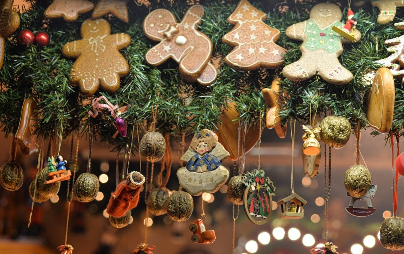 christmas market for children craftsmen producers winter december