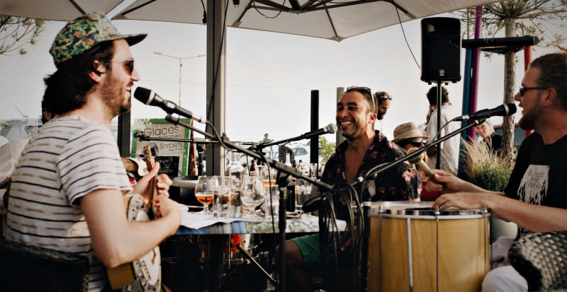 concert musique camping port meleu prefailles animations musicales na neira do bar samba brésilienne