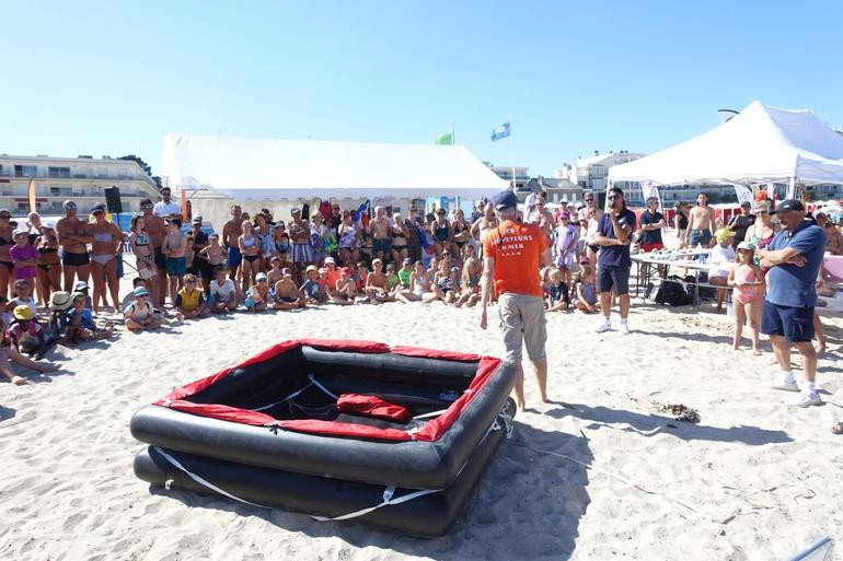 radeau de survie, animations, st michel tharon , beach tour prevention
