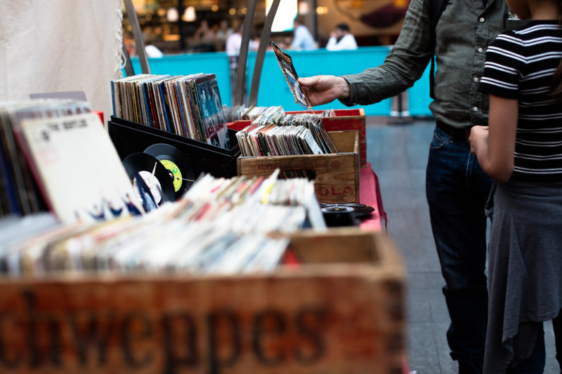 Retz halles market La Bernerie en Retz vente vinyles