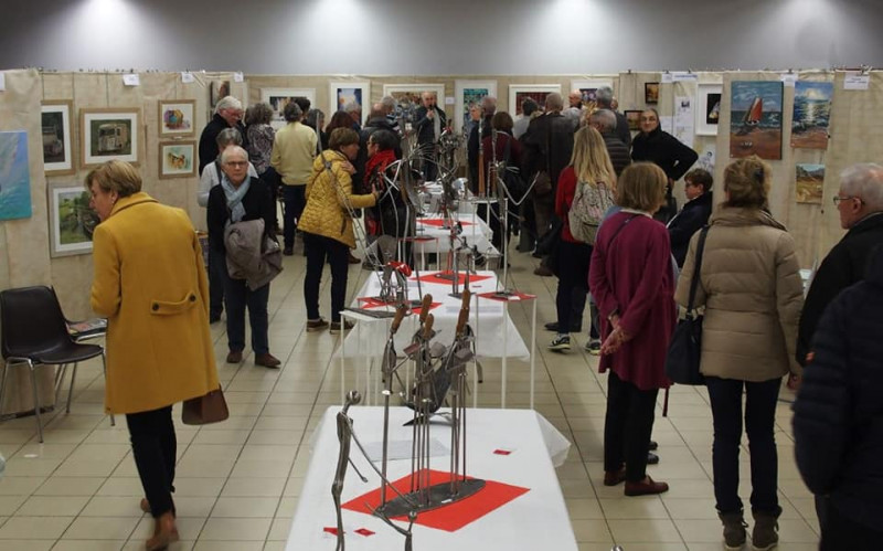 Kunst Künstler Ausstellung Gemälde Aquarell Acryl Öl Skulptur Modellieren Zeichnen