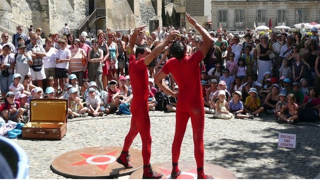 SPECTACLE JEUNE PUBLIC: LES MOLDAVES PORNIC