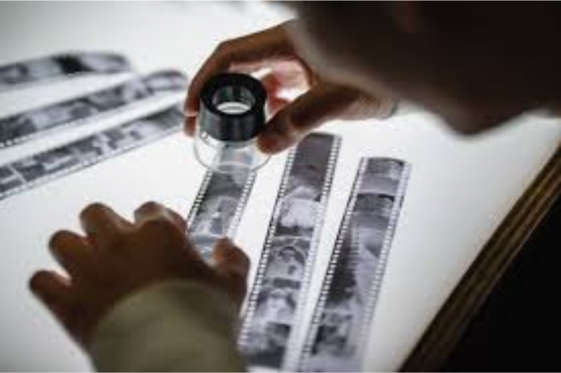 Praktikum zur Entwicklung von Schwarz-Weiß-Filmen Künstleratelier Rouans Destination Pornic