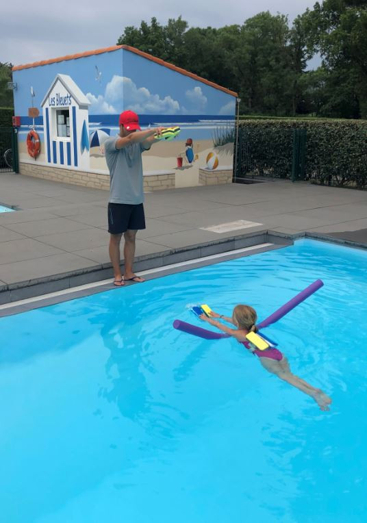 Swimming lessons with Philippe and Yoann	