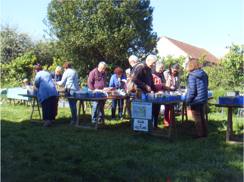 VIDE BIBLIOTHEQUE, livres, association