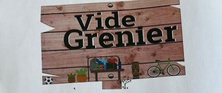 Vide-grenier par l'AIPE à Pornic inscriptions table linéaire