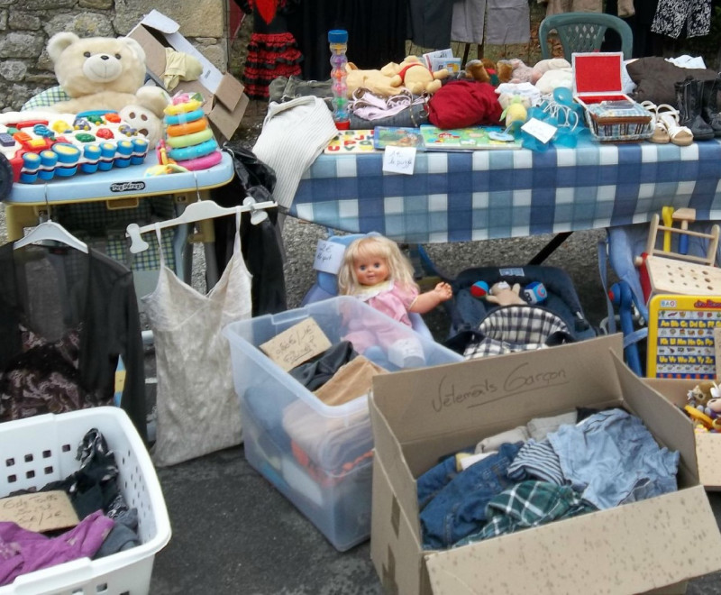 Vide-grenier par le Secours Catholique pornic